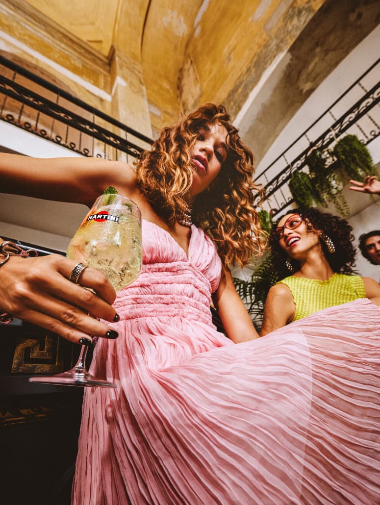 Martini Bianco Spritz cocktail